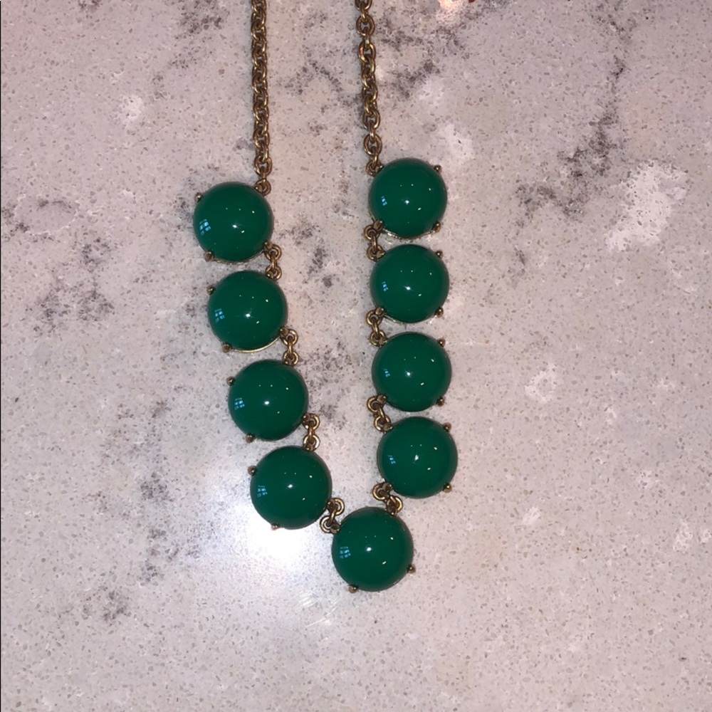 Green statement necklace